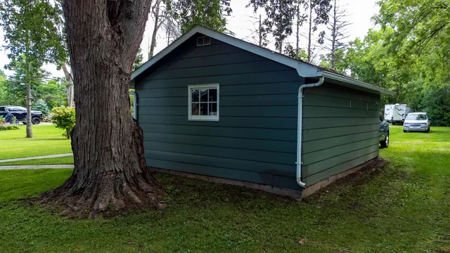 $325,000 | 8096 Channel Lane, Omro, WI 54963