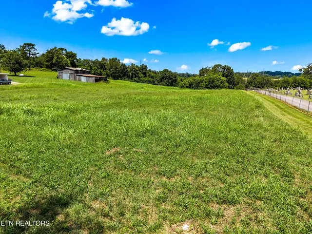 $274,900 | 6899 Beacon Light Road, Whitesburg, TN 37891