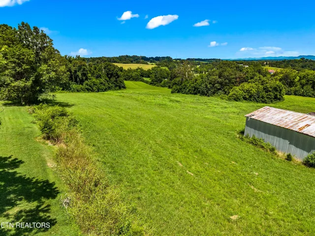 $264,900 | 6899 Beacon Light Road, Whitesburg, TN 37891