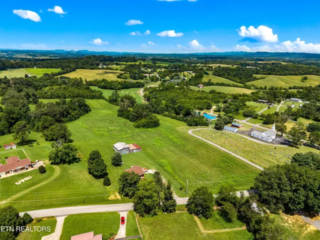 $264,900 | 6899 Beacon Light Road, Whitesburg, TN 37891