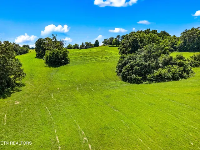 $264,900 | 6899 Beacon Light Road, Whitesburg, TN 37891