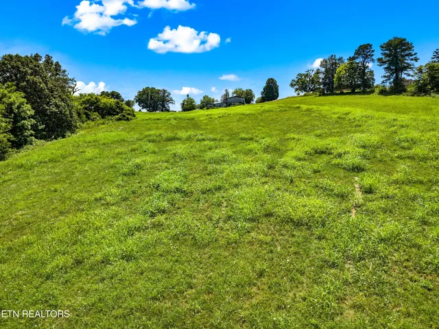 $264,900 | 6899 Beacon Light Road, Whitesburg, TN 37891