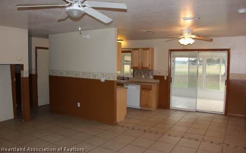 208 Mirador Drive Sebring, FL 33876 - Photo 12 of 17