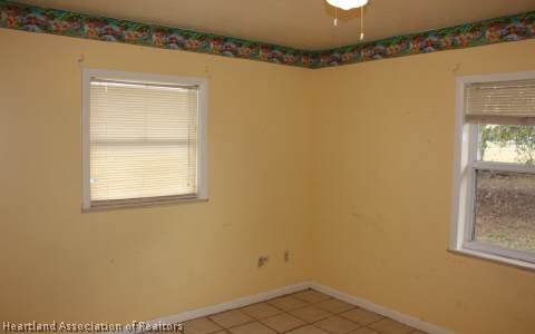 208 Mirador Drive Sebring, FL 33876 - Photo 7 of 17 a view of a small space