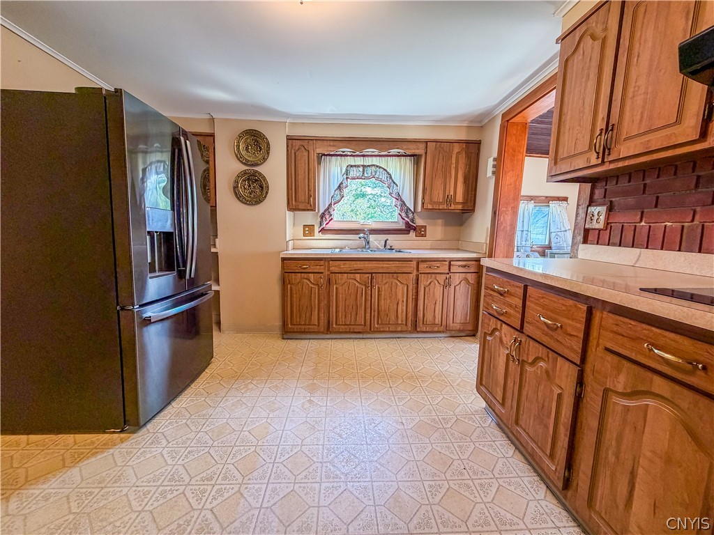 250 State Street Auburn, NY 13021 - Photo 6 of 31