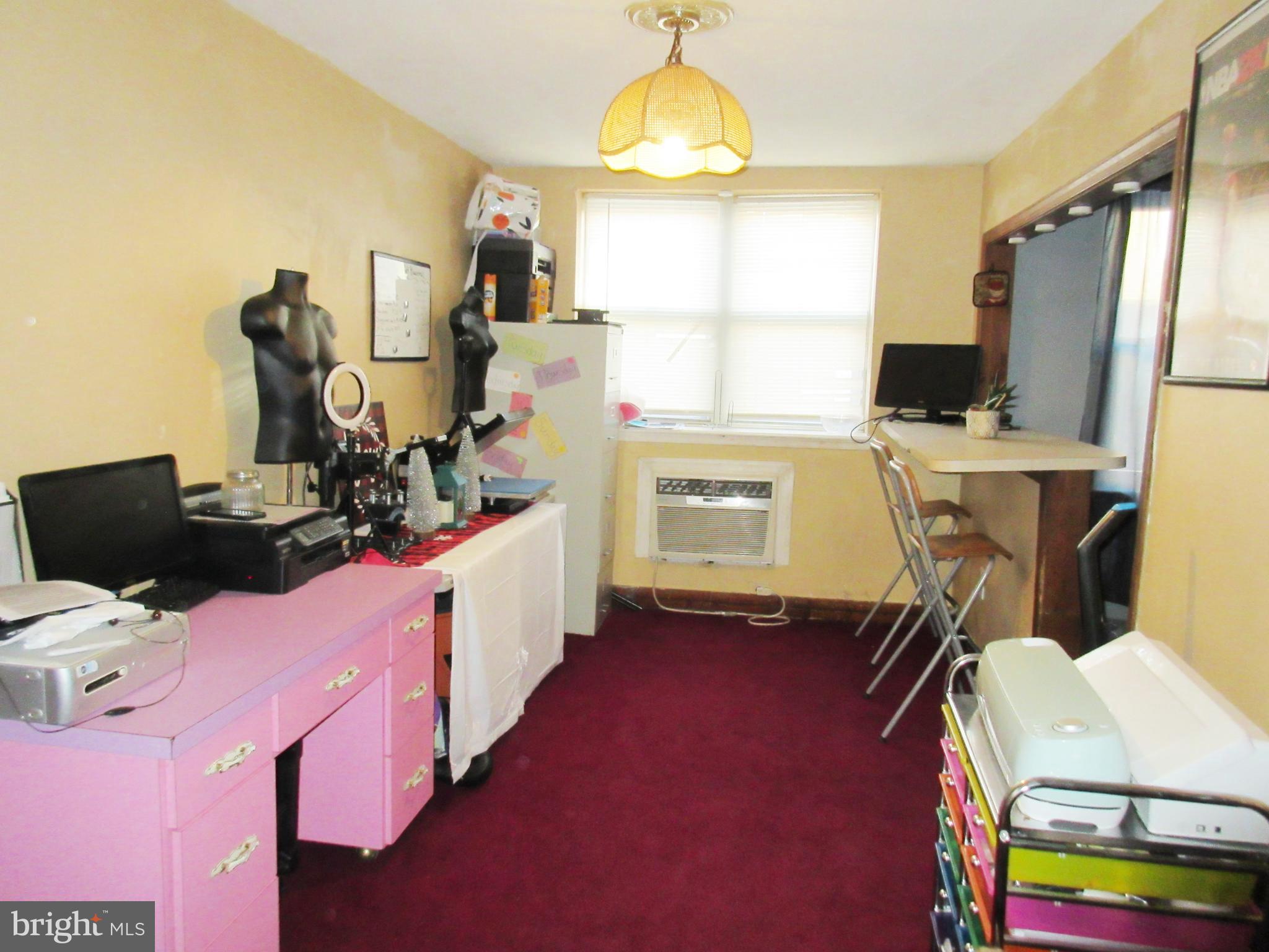 1213 Edgehill Road Darby, PA 19023 - Photo 8 of 19