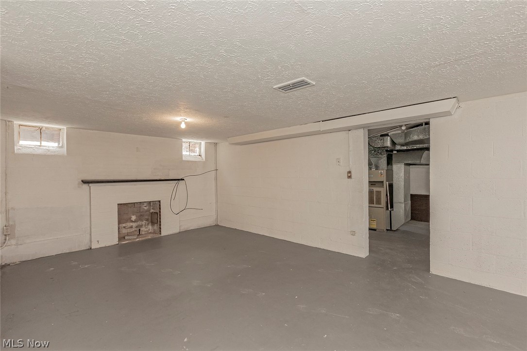 3266 Yorkshire Road Cleveland, OH 44118 - Photo 33 of 34