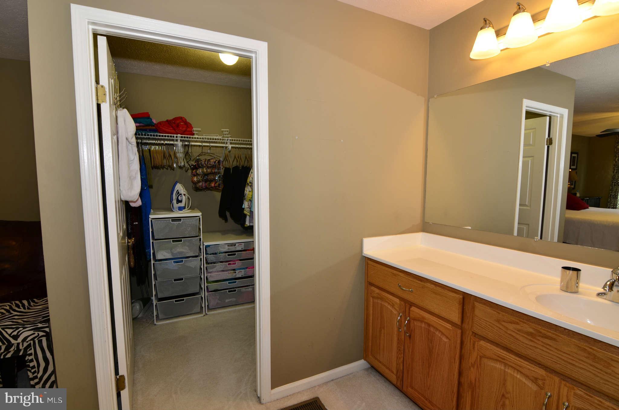 1303 Quail Ridge Drive Reston, VA 20194 - Photo 14 of 30 Bedroom Master