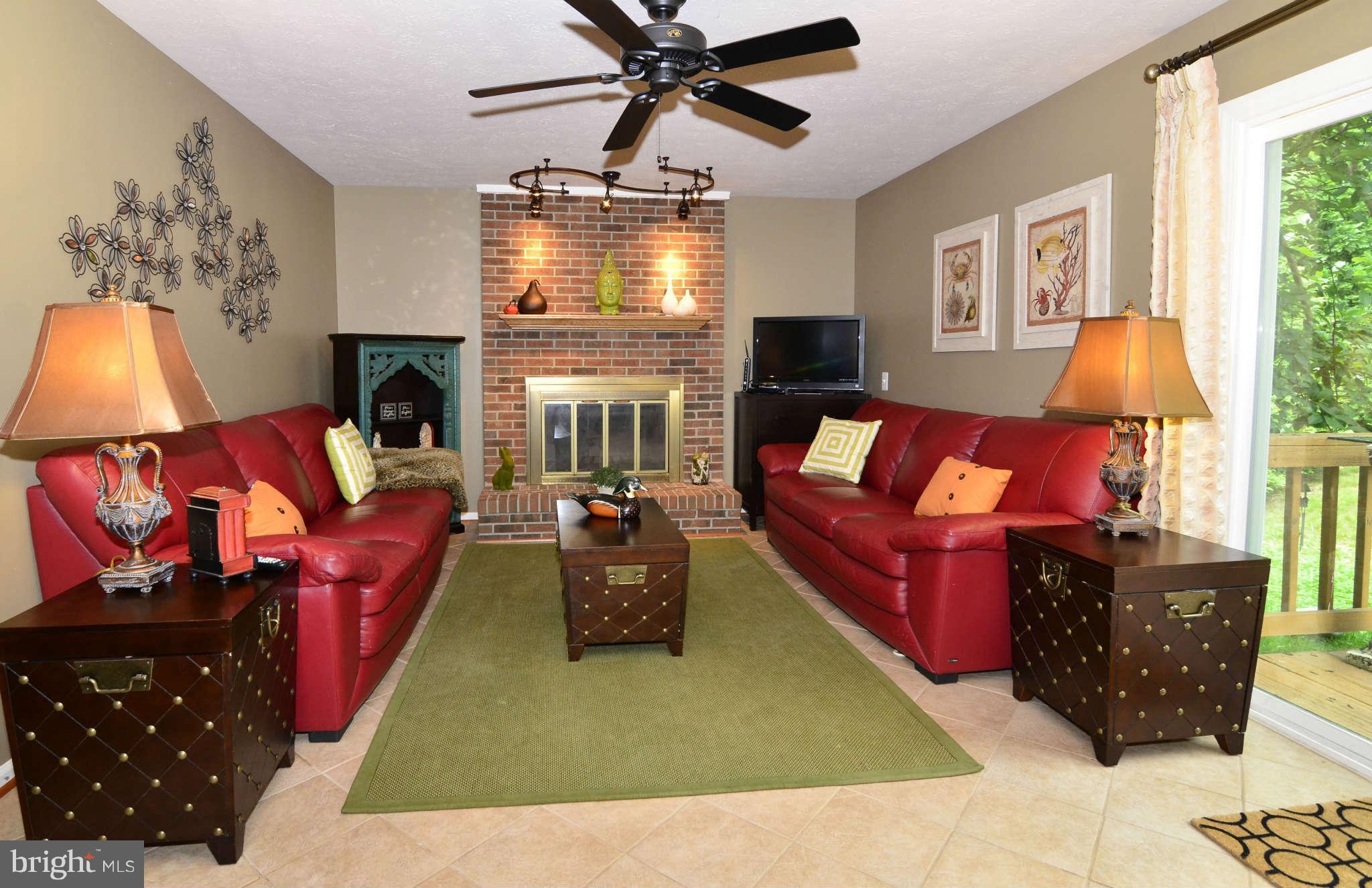 1303 Quail Ridge Drive Reston, VA 20194 - Photo 18 of 30 Family Room