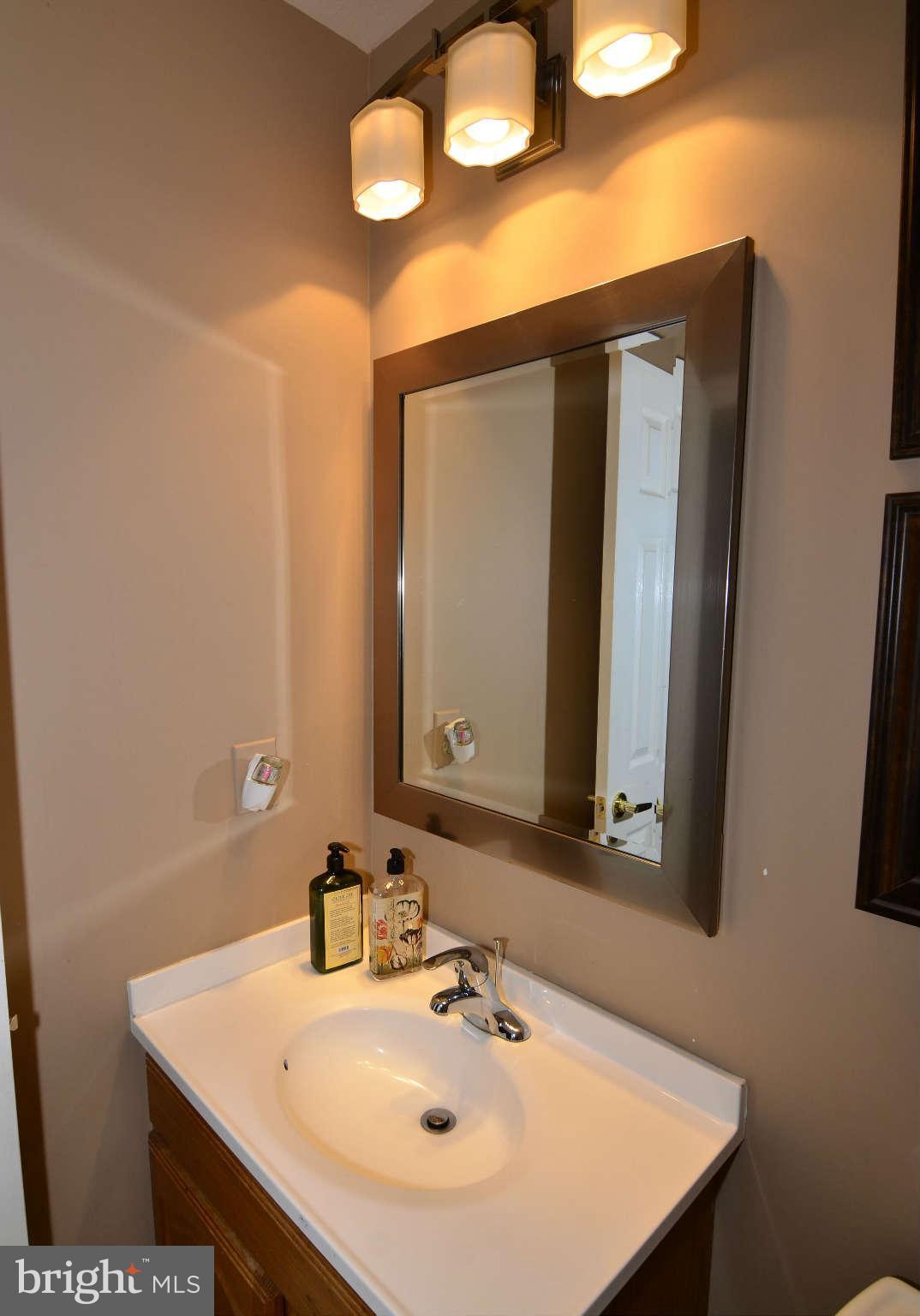 1303 Quail Ridge Drive Reston, VA 20194 - Photo 25 of 30 Bath Master