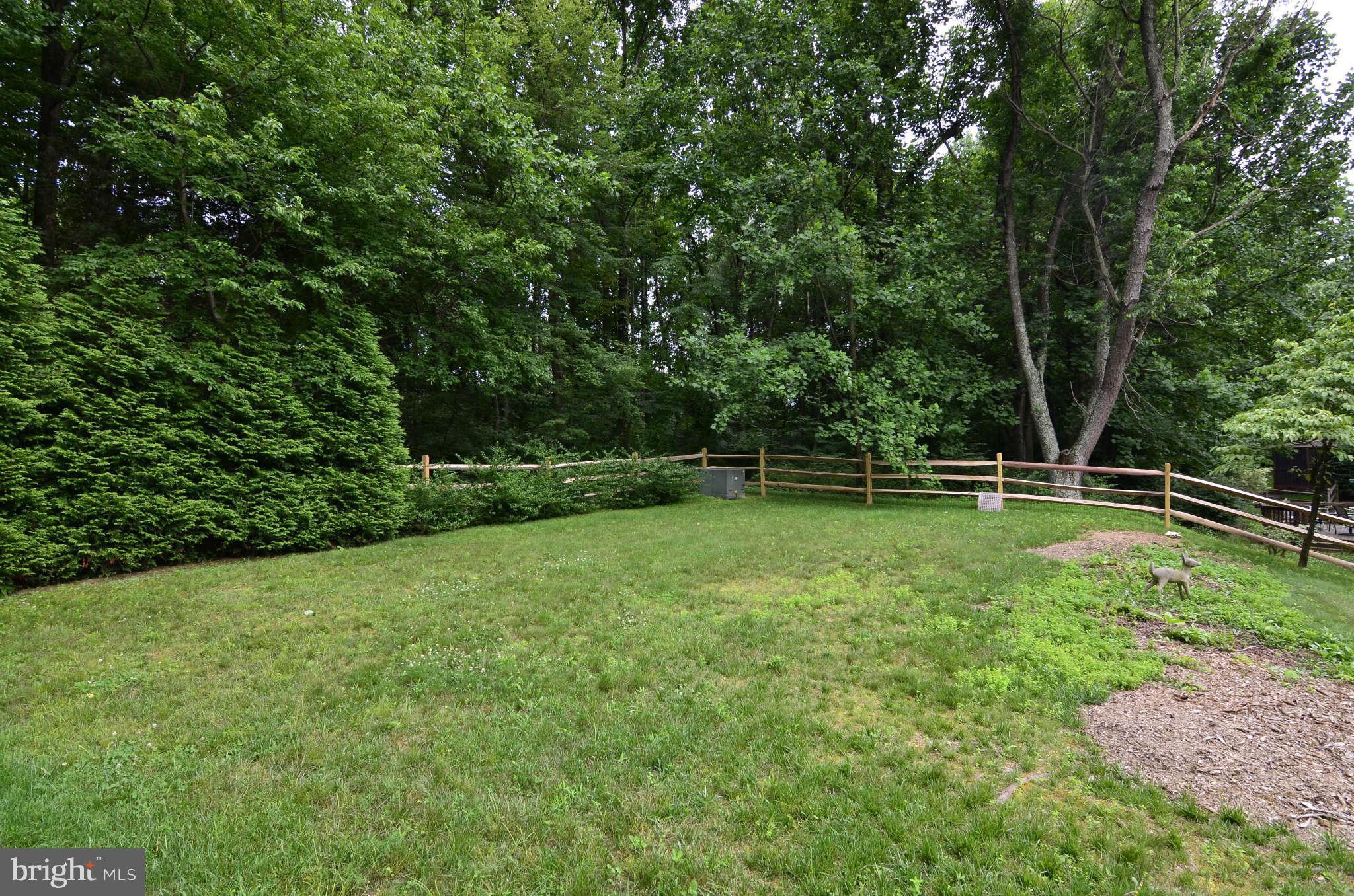 1303 Quail Ridge Drive Reston, VA 20194 - Photo 28 of 30 Exterior Rear