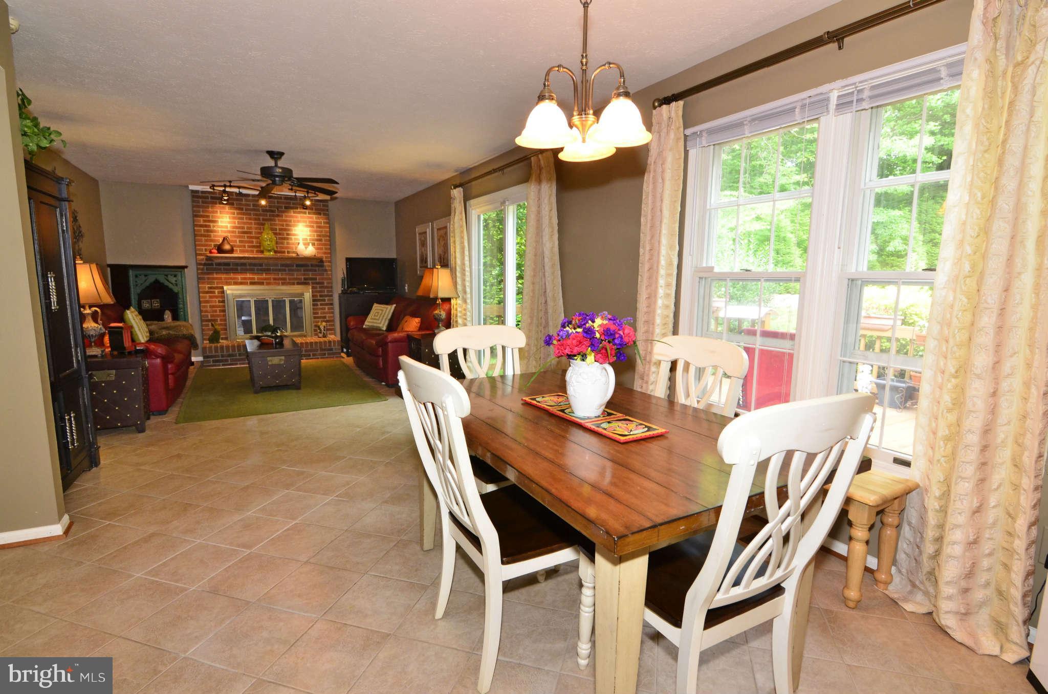 1303 Quail Ridge Drive Reston, VA 20194 - Photo 7 of 30 Family Room