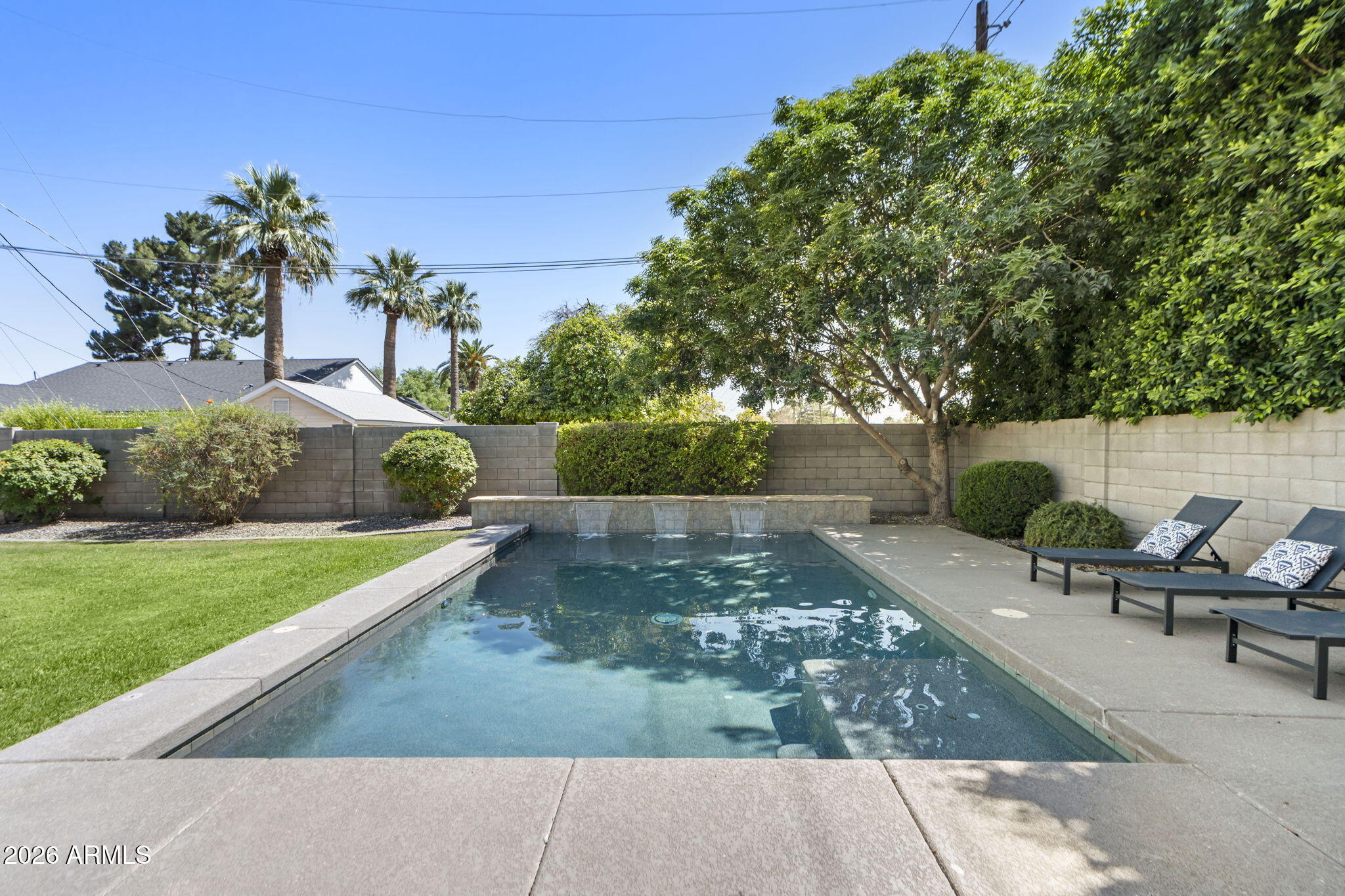 4201 East Cheery Lynn Road Phoenix, AZ 85018 - Photo 28 of 31 Exterior Pool