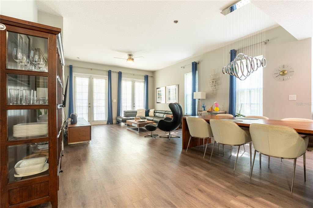 930 Spring Park Street, Unit 103 Kissimmee, FL 34747 - Photo 20 of 40 a view of a livingroom with furniture and a large window