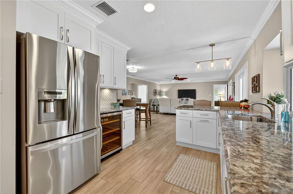 3353 Southeast Fairway East Stuart, FL 34997 - Photo 9 of 55