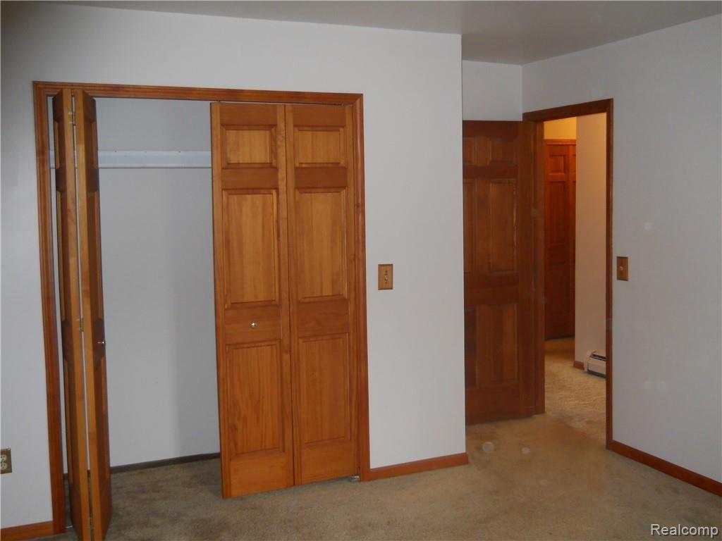 4237 Rurik Drive Howell, MI 48843 - Photo 20 of 37 3rd bedroom