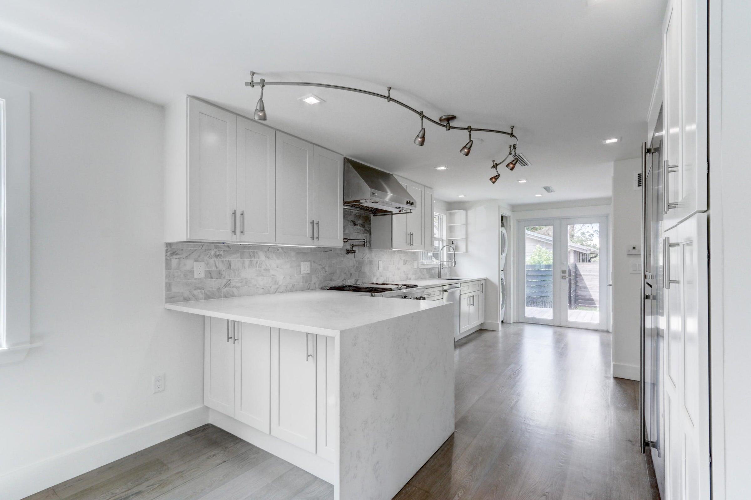 833 Ardmore Road West Palm Beach, FL 33401 - Photo 20 of 45 12