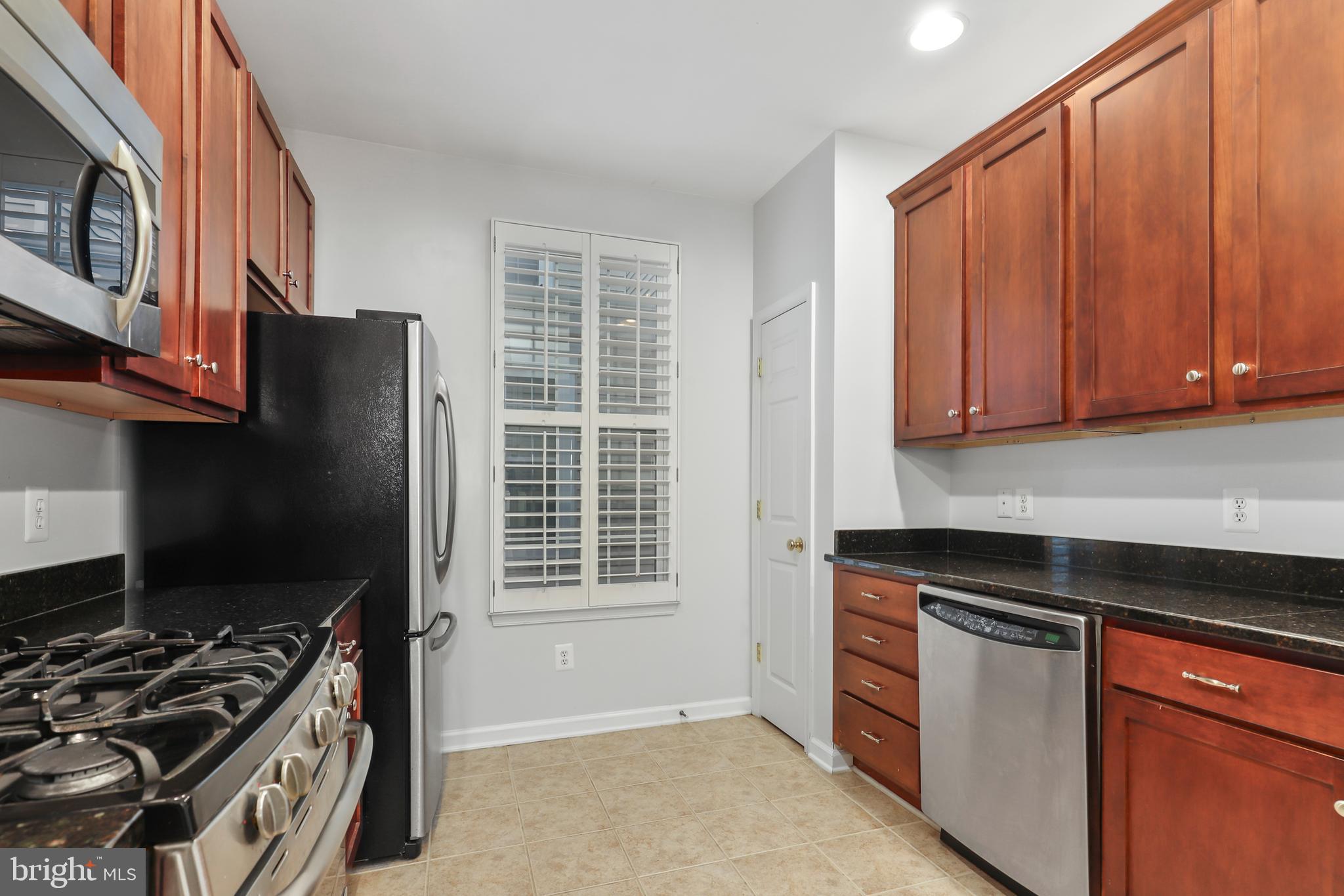 43371 Locust Dale Terrace, Unit 107 Ashburn, VA 20147 - Photo 11 of 24