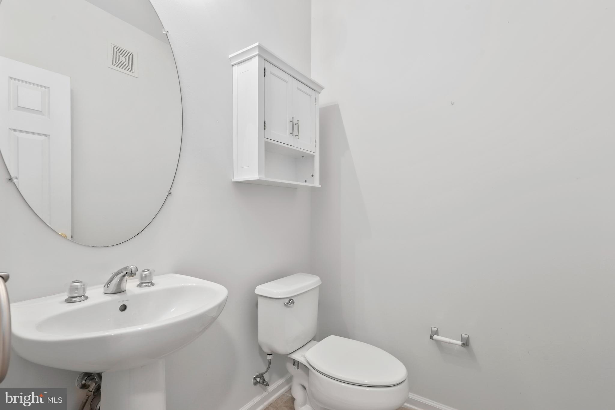 43371 Locust Dale Terrace, Unit 107 Ashburn, VA 20147 - Photo 3 of 24