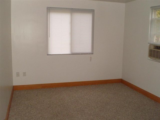 503 Lincoln Road Marquette Heights, IL 61554 - Photo 5 of 6 Gallery Image 5