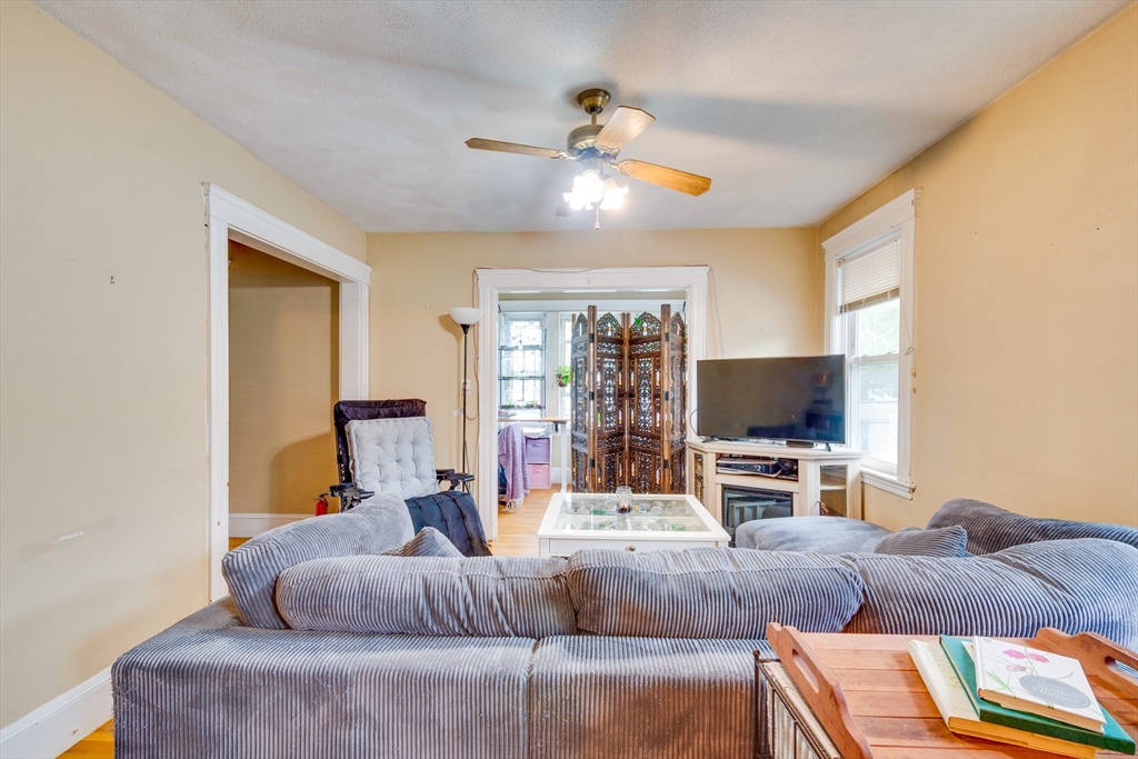 13-15 Osborne Road Arlington, MA 02474 - Photo 5 of 26