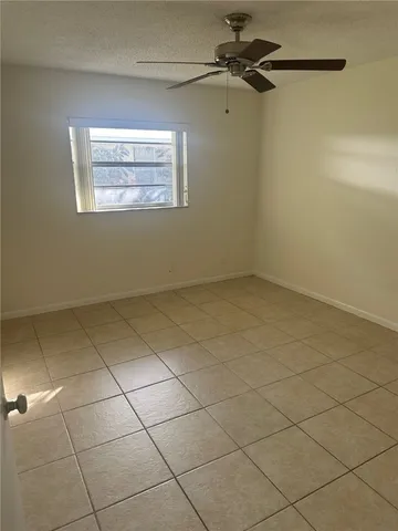 $1,400 | 948 18th Street, Vero Beach, FL 32960