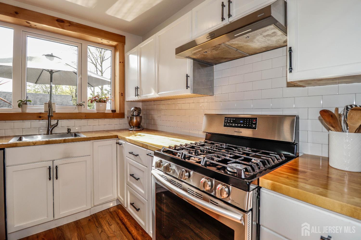 360 Fairview Avenue Dunellen, NJ 08812 - Photo 17 of 44