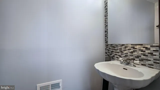 $3,450 | 1233 Spencer Road, Warminster, PA 18974