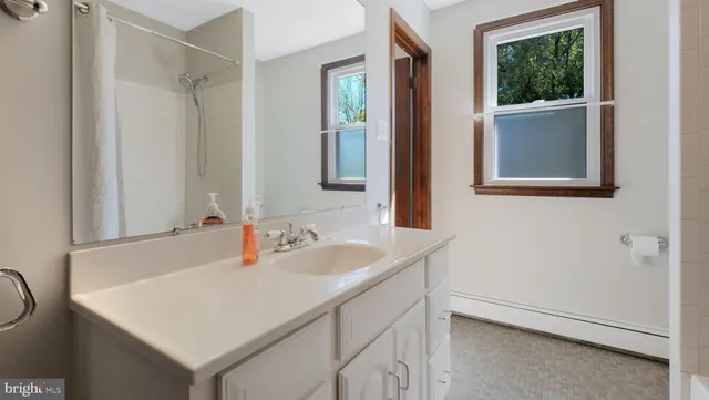 $3,450 | 1233 Spencer Road, Warminster, PA 18974