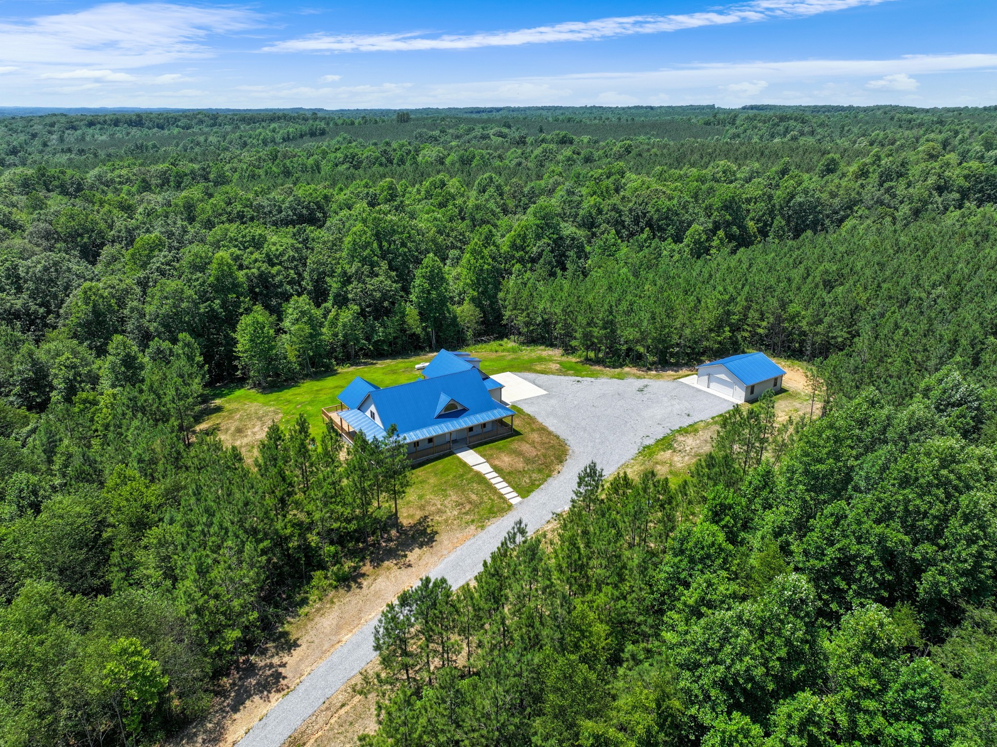 528 Upper Alsup Road Tennessee Ridge, TN 37178 - Photo 2 of 66 Gallery Image 2