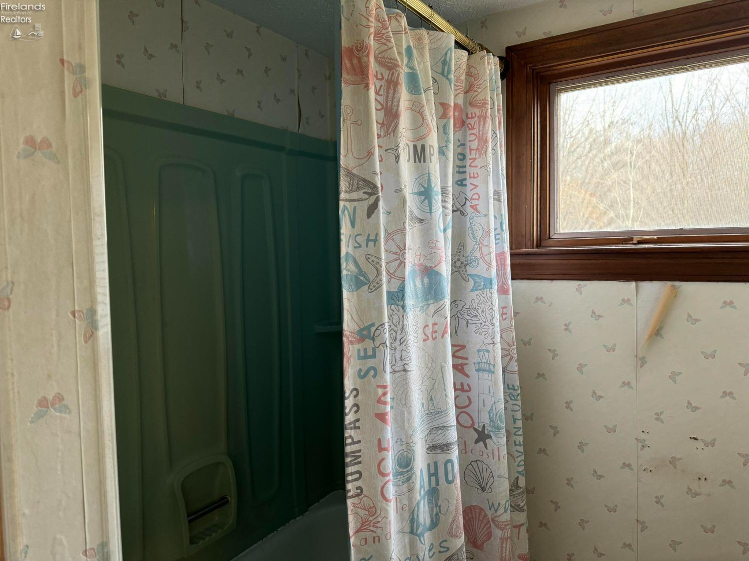 8404 Barnes Road Vermilion, OH 44089 - Photo 17 of 28 Gallery Image 17