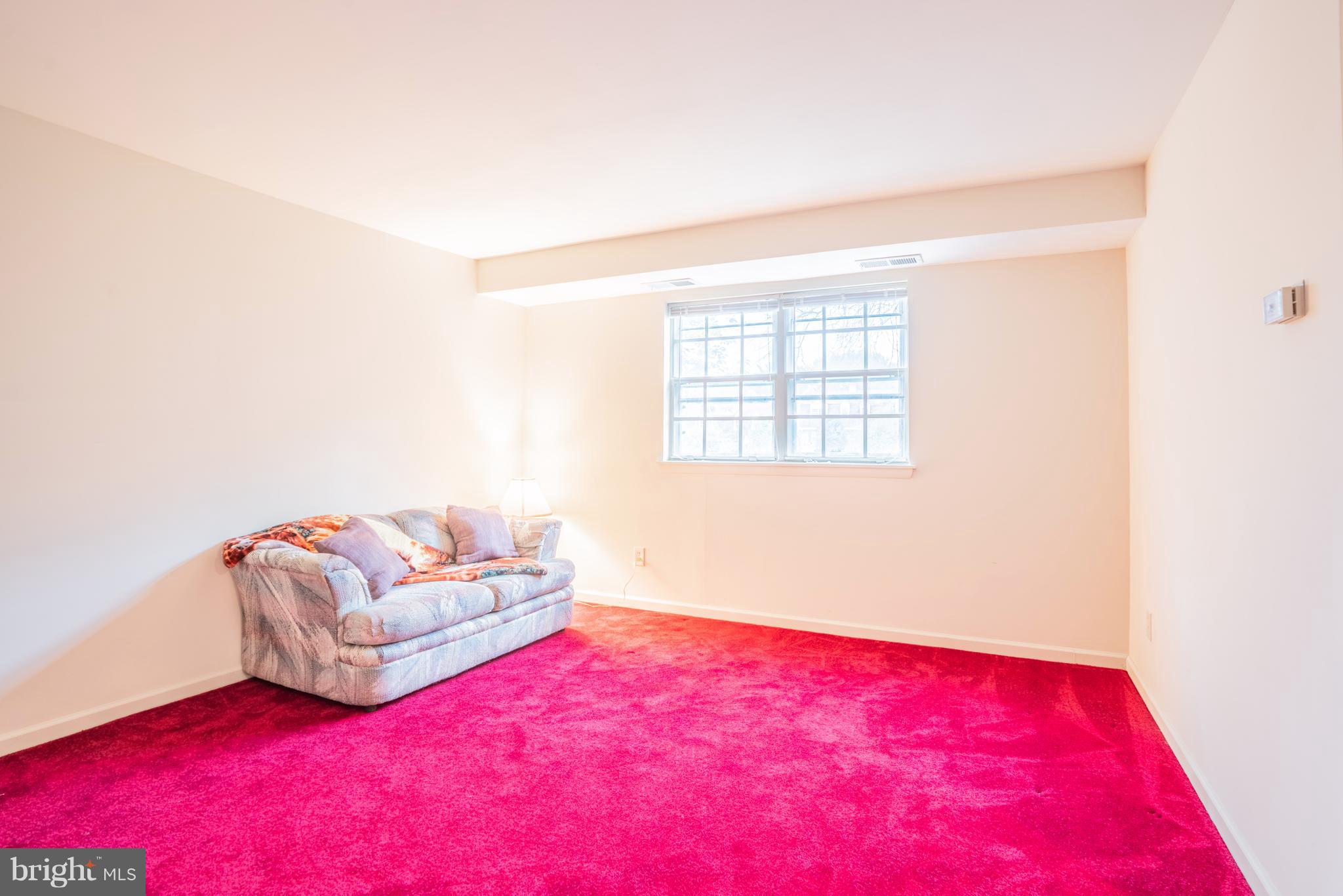 11914 Tarragon Road, Unit E Reisterstown, MD 21136 - Photo 4 of 20 Living Room
