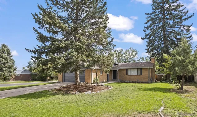 $489,999 | 390 Scranton Street, Aurora, CO 80011