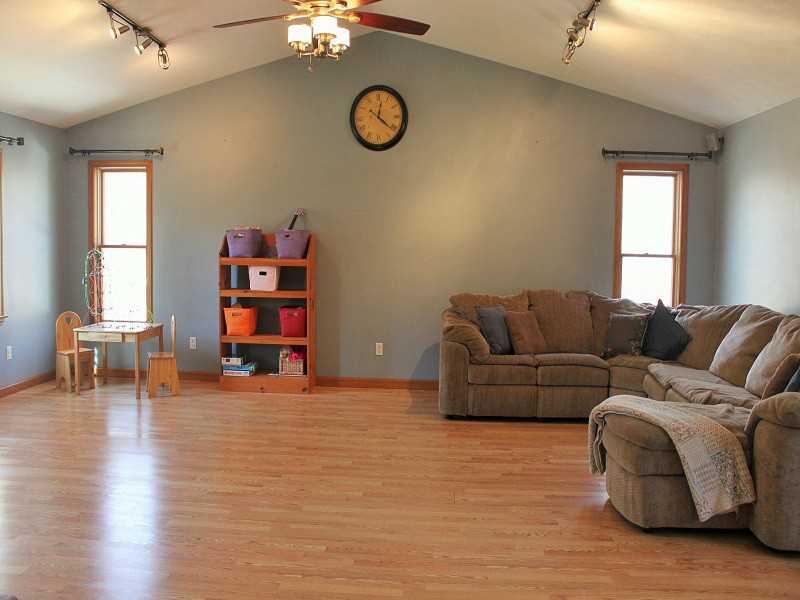 1140 Slocum Road North Kingstown, RI 02874 - Photo 18 of 21 Bonus Room.