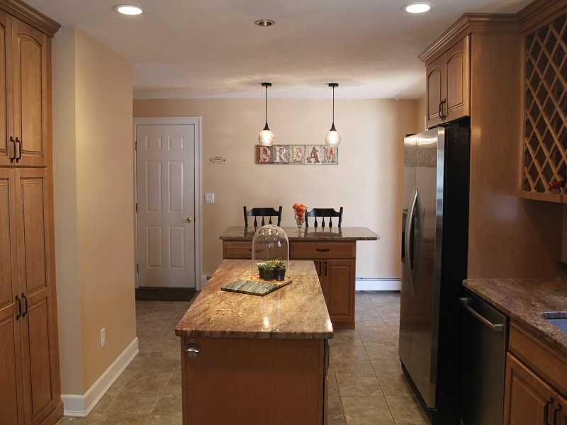 1140 Slocum Road North Kingstown, RI 02874 - Photo 3 of 21 Kitchen.