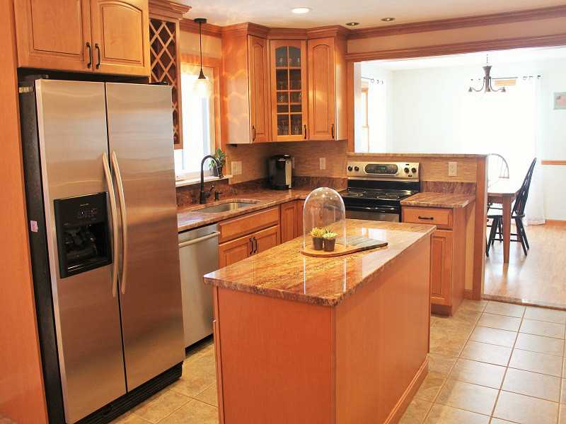 1140 Slocum Road North Kingstown, RI 02874 - Photo 6 of 21 Kitchen.
