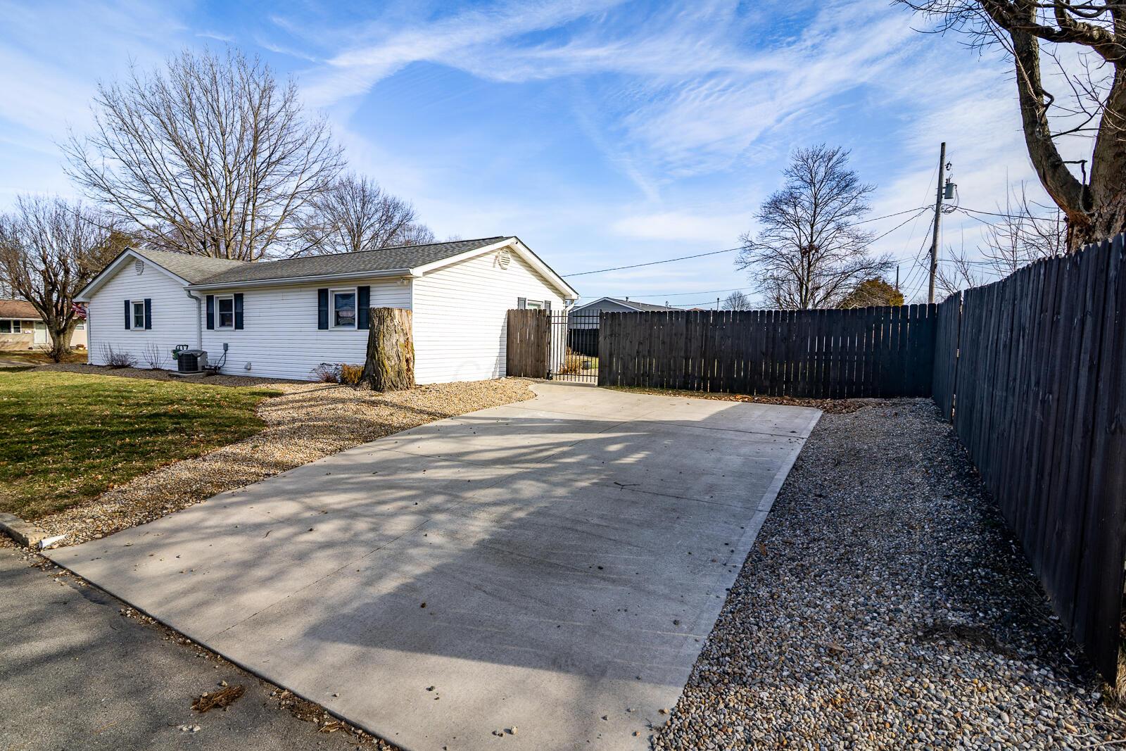 225 Edwards Road Circleville, OH 43113 - Photo 27 of 46 225 edwards-28
