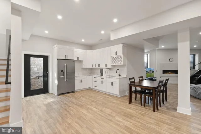 $2,690,000 | 5524 Summit Street, Centreville, VA 20120