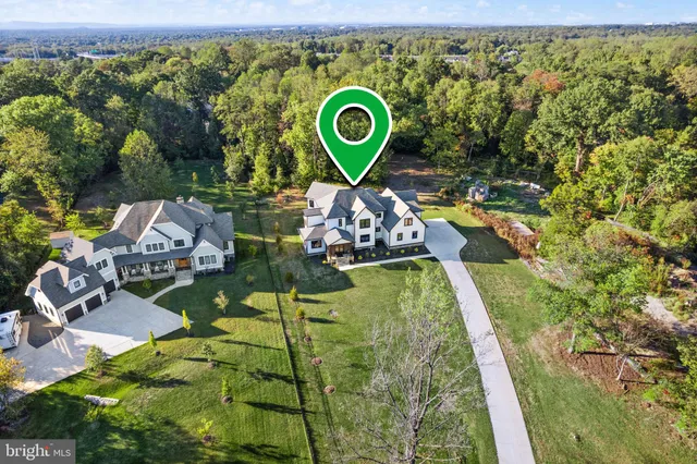 $2,690,000 | 5524 Summit Street, Centreville, VA 20120