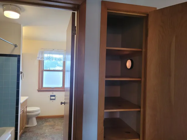 $365,000 | 13600 West Honey Lane, New Berlin, WI 53151