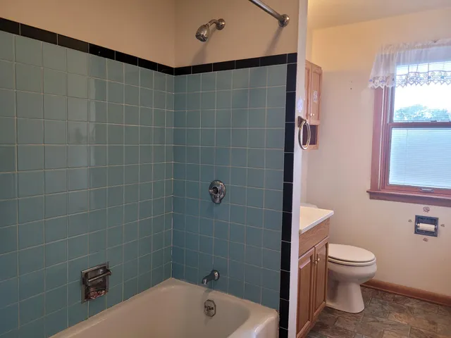 $365,000 | 13600 West Honey Lane, New Berlin, WI 53151