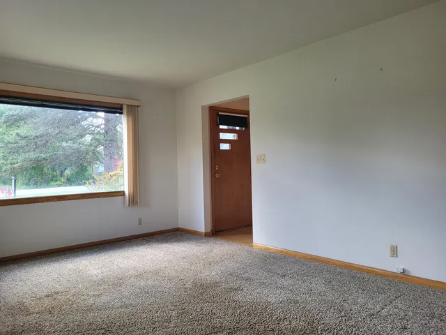 $365,000 | 13600 West Honey Lane, New Berlin, WI 53151