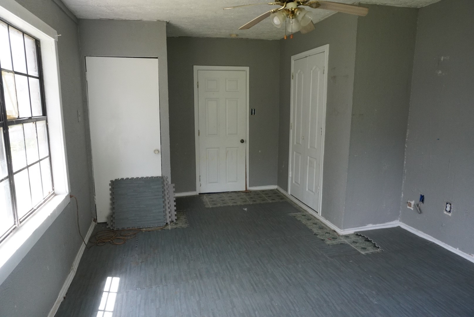 117 Light Company Road Pasadena, TX 77506 - Photo 5 of 13