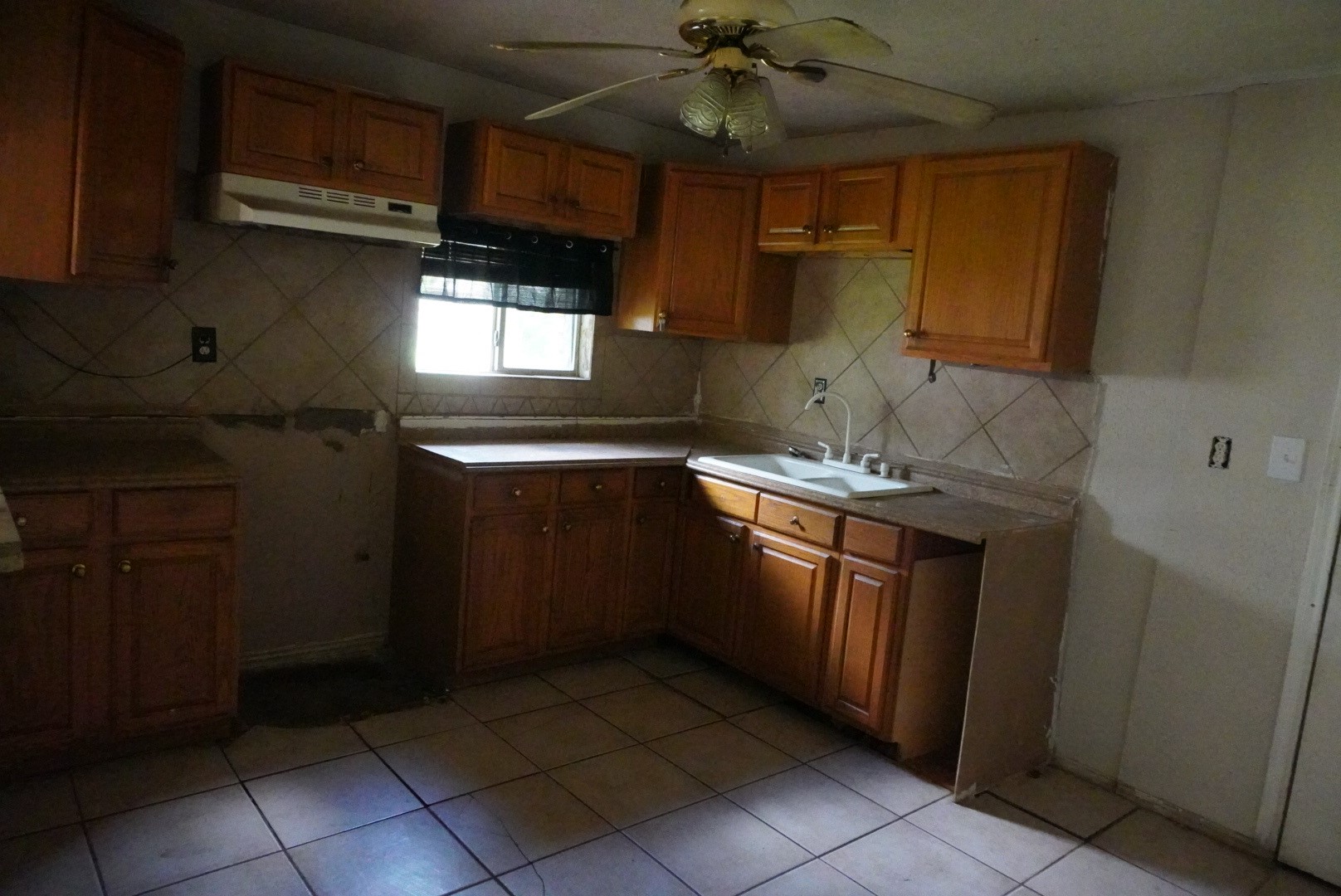 117 Light Company Road Pasadena, TX 77506 - Photo 6 of 13