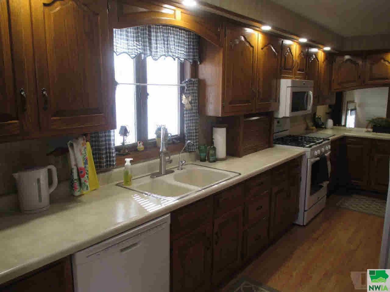 1009 8th Street Sheldon, IA 51201 - Photo 11 of 26 Gallery Image 11