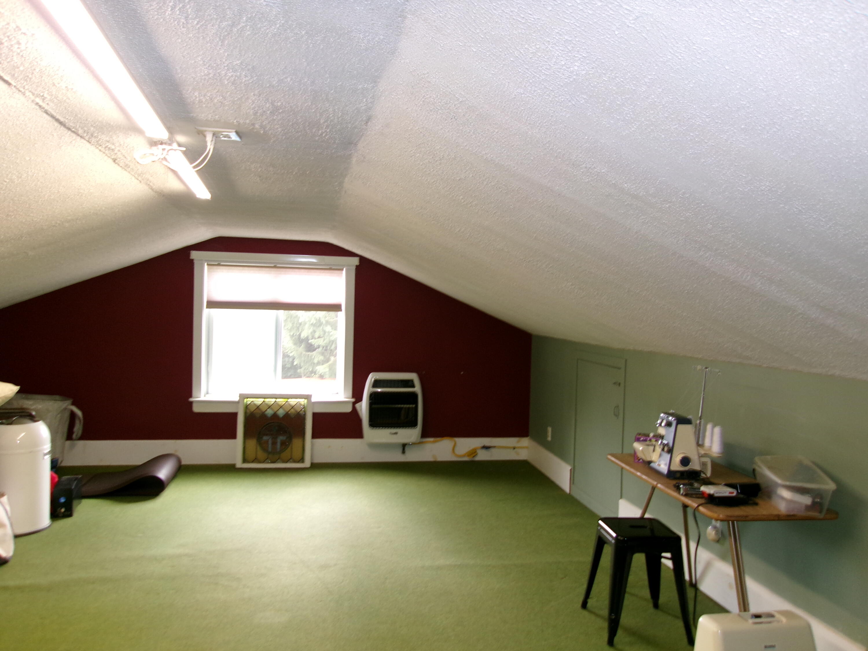 140 Hogan Road Lewiston, ME 04240 - Photo 29 of 63 Great Room over the garage.