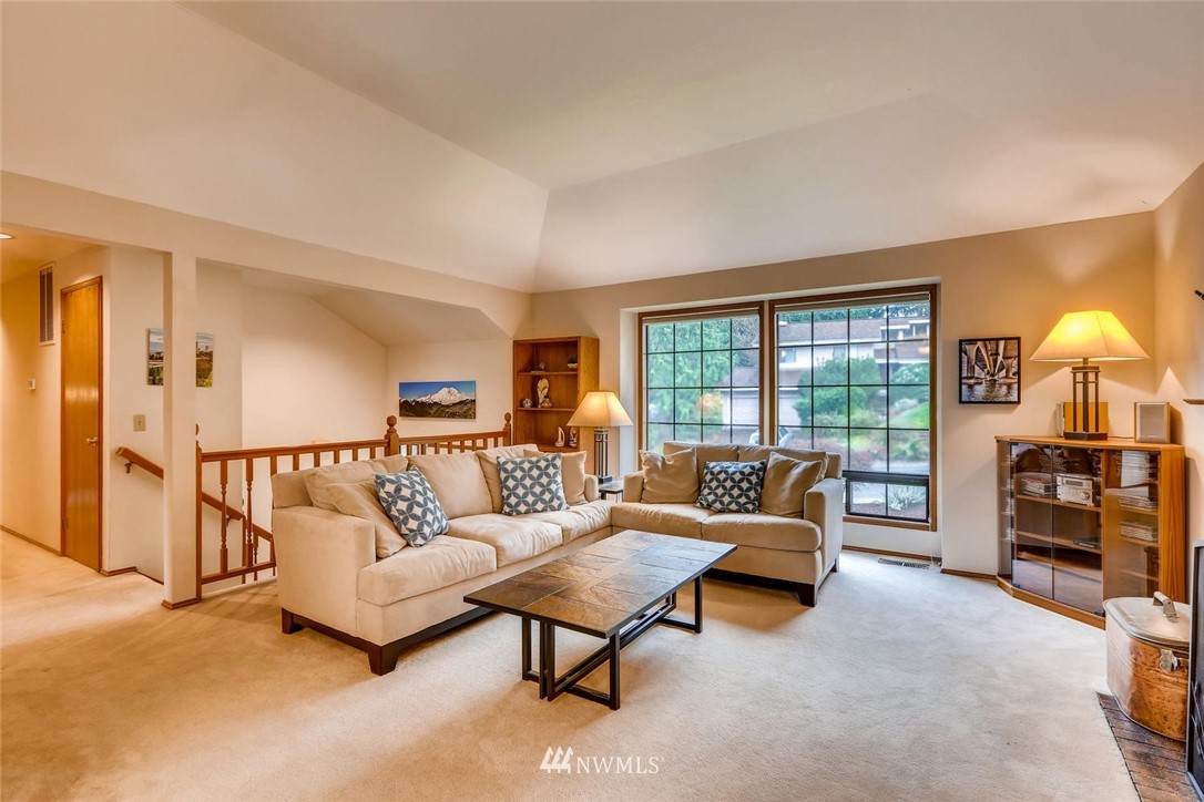 14720 Southeast 145th Place Renton, WA 98059 - Photo 4 of 25