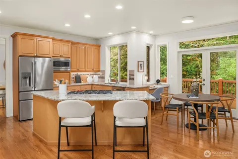 $2,200,000 | 5706 Northwest Lac Leman Drive, Issaquah, WA 98027