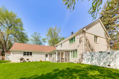 $699,000 | 511 Mark Lane, Downers Grove, IL 60516