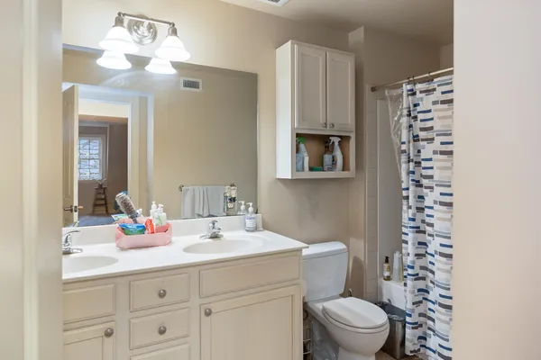 $479,000 | 81 South Williams Street, Unit 403, Burlington, VT 05401